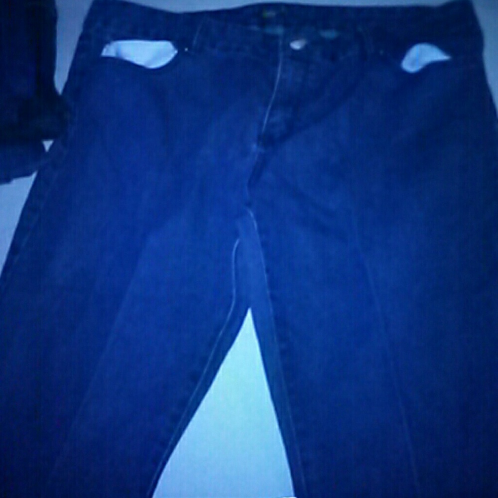 Womans blue jeans